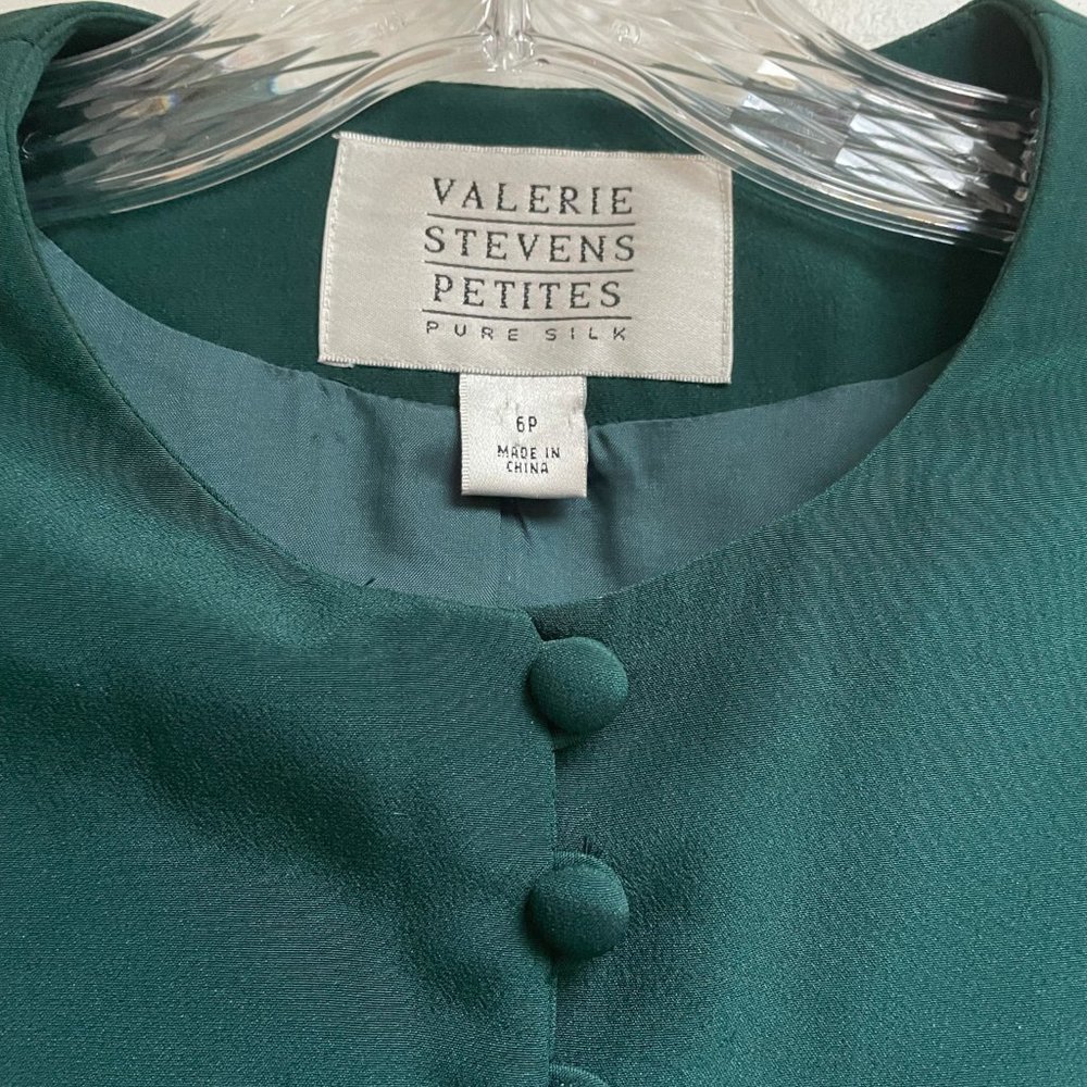 Valerie Stevens Silk Skirt Suit in Emerald Green - Picture 5 of 14